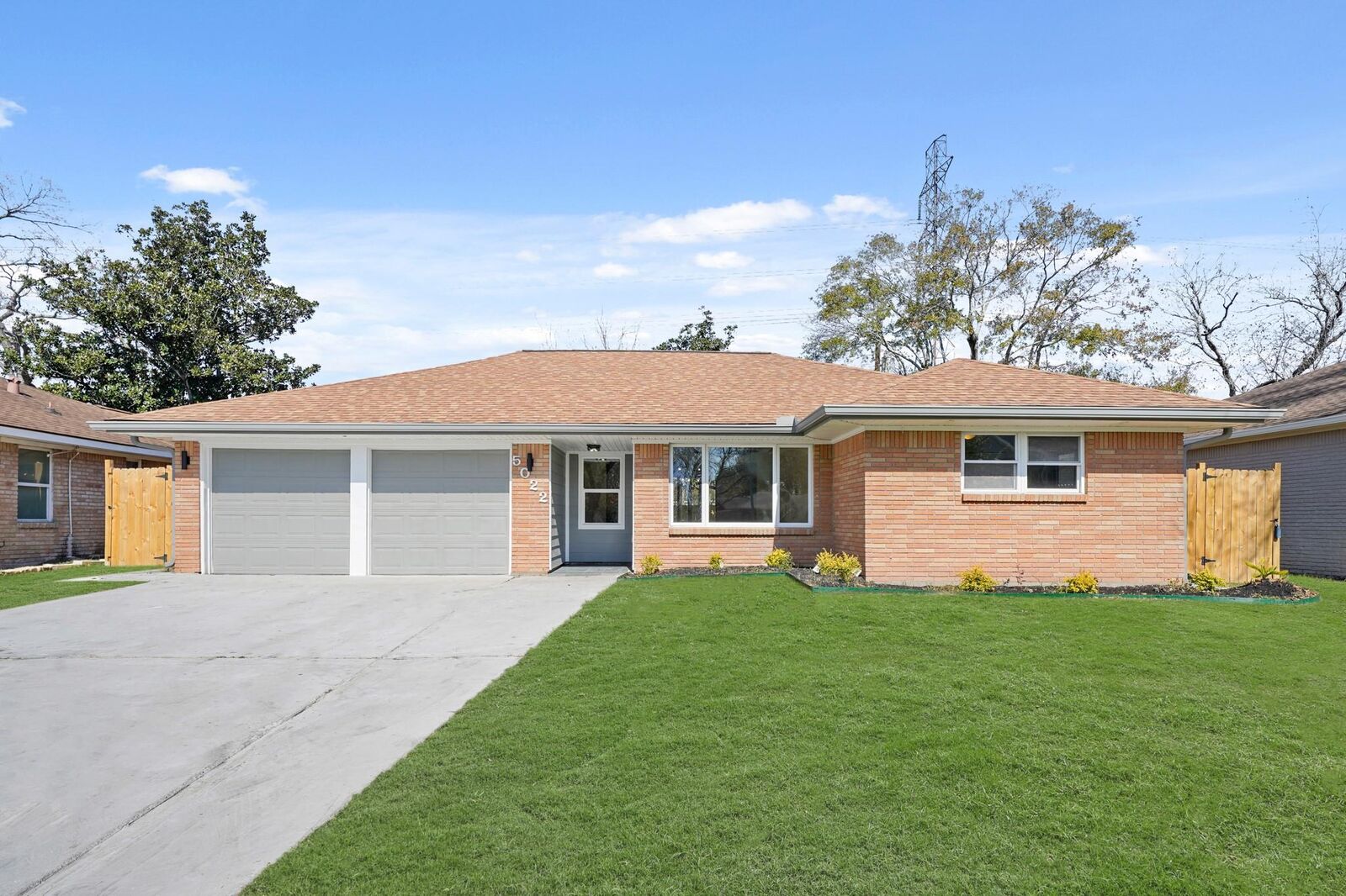 Property Photo: 5022 Hazelton Street TX 77035