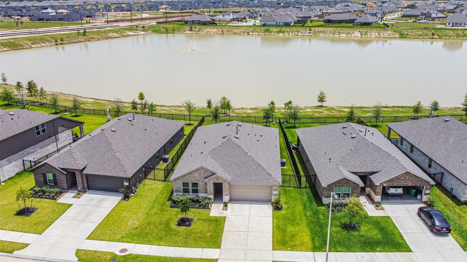 Property Photo:  3041 Emerald Ocean Drive  TX 77493 