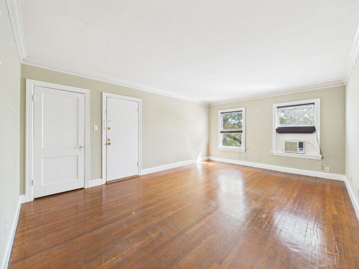 Property Photo:  1920 Richmond Avenue 4  TX 77098 