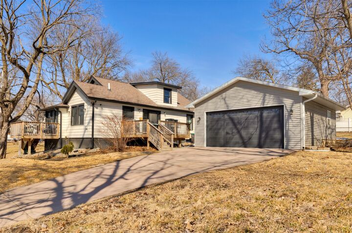 Property Photo:  1637 Huntland Drive  IA 50310 