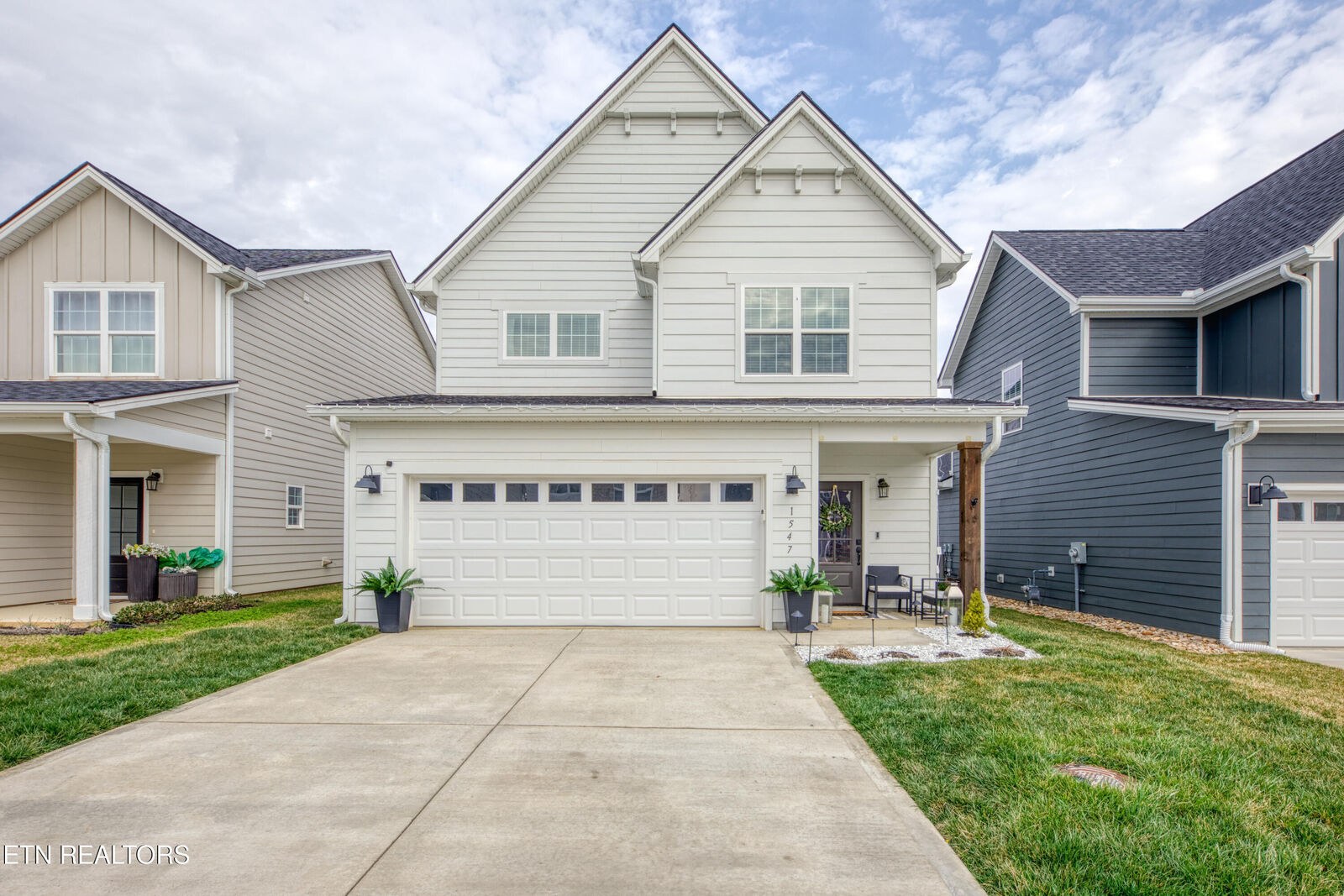 Property Photo:  1547 Spring Berry Lane  TN 37924 