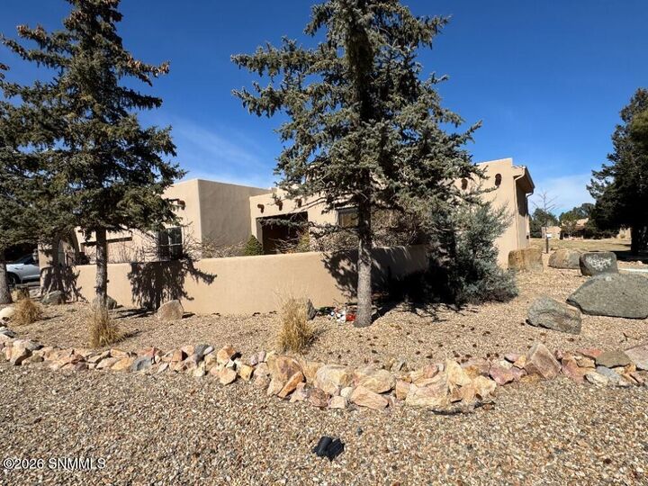 Property Photo:  809 High Mesa Road  NM 88312 