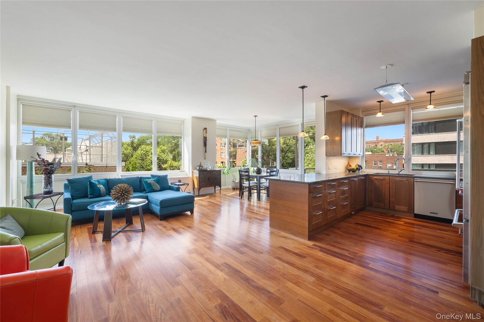 Property Photo:  640 W 237th Street 4C  NY 10463 