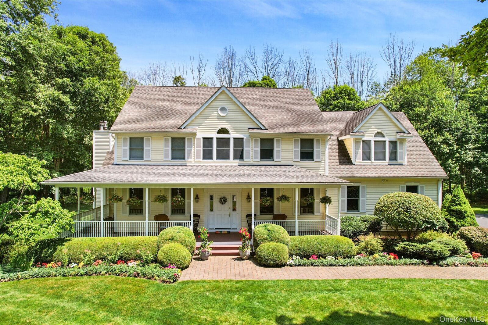 Property Photo:  127 Smith Ridge Road  NY 10590 