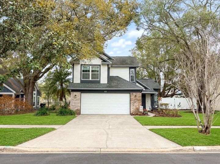 Property Photo: 3821 E Grant Street FL 32812