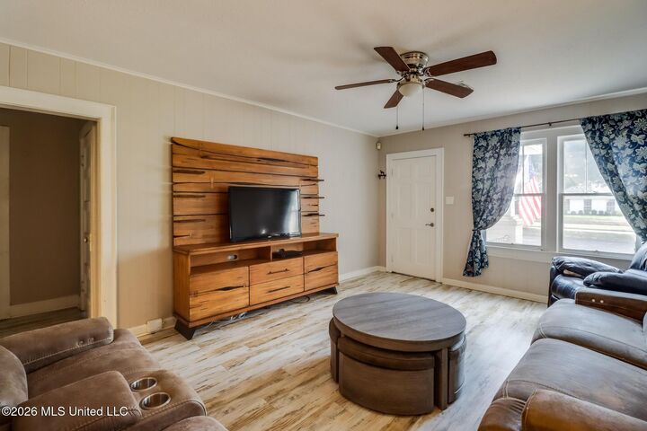 Property Photo:  2018 23rd Avenue  MS 39501 