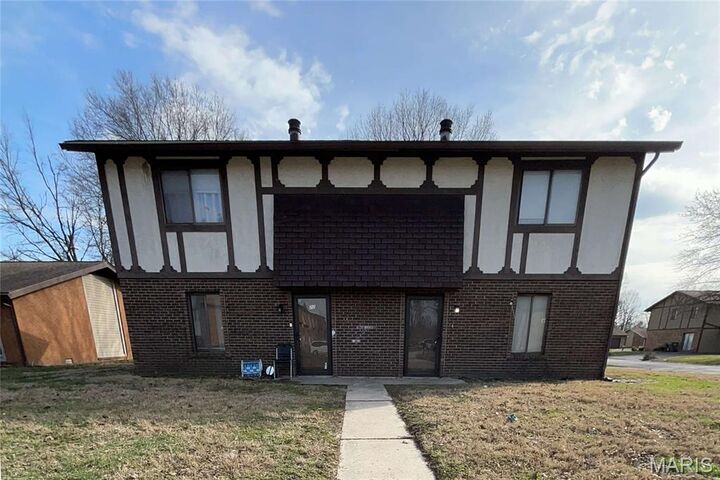 Property Photo:  22 Kensington Heights Road 22 &Amp 24  IL 62226 