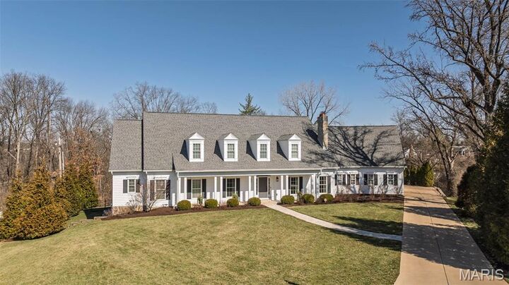 Property Photo: 701 Laurel Oak MO 63131