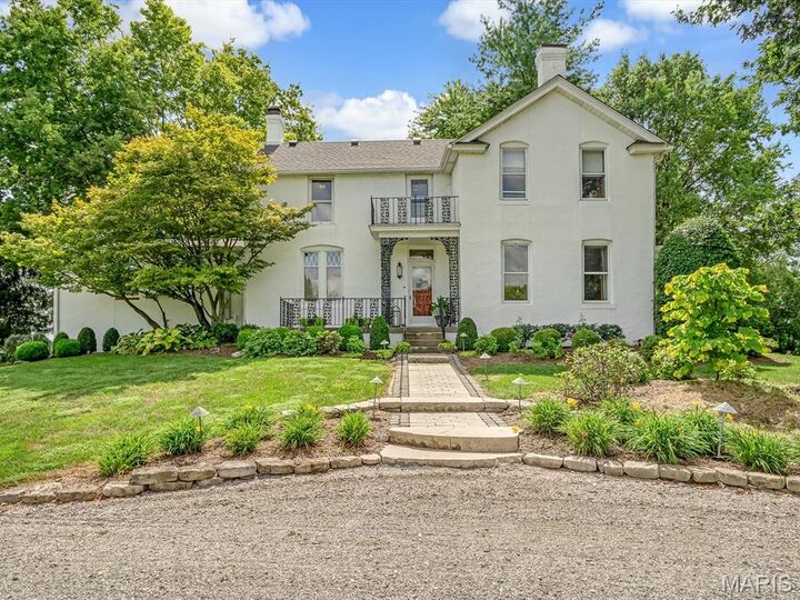 Property Photo:  900 Engineer Road  IL 62040 