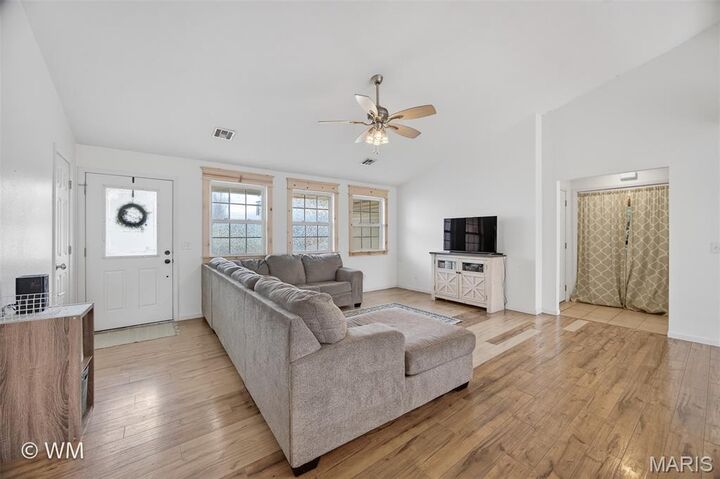 Property Photo:  1134 Applelane  MO 65536 