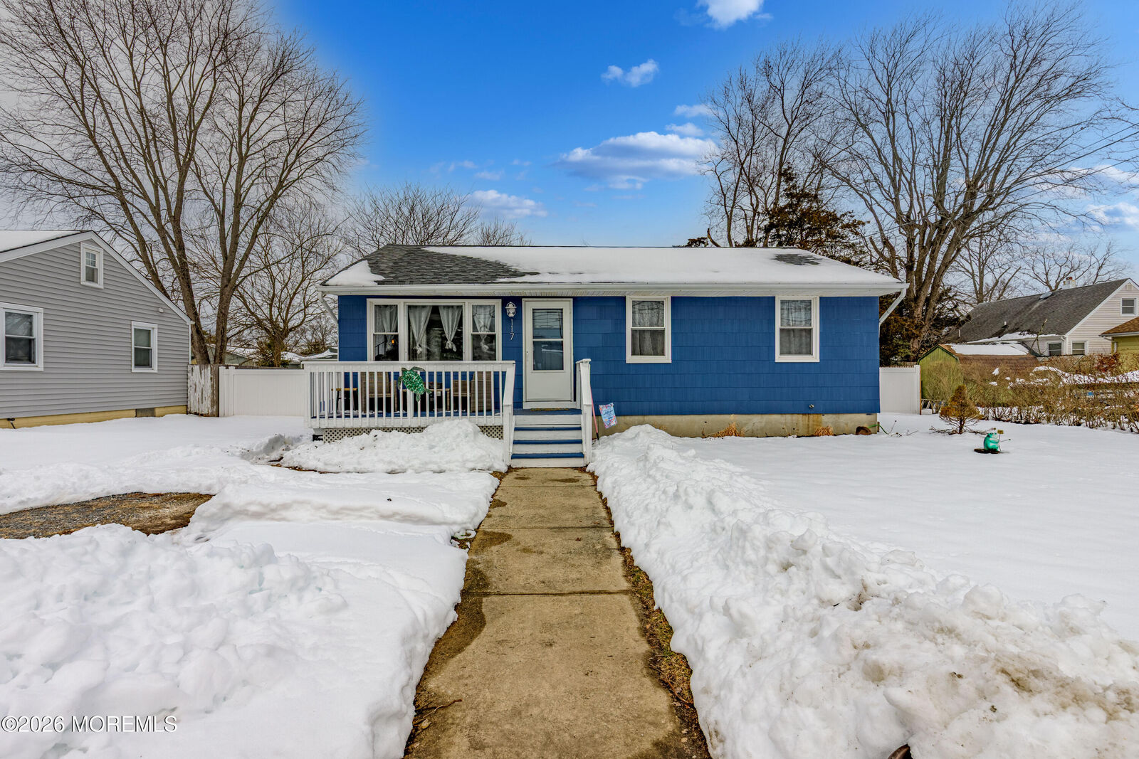 Property Photo:  117 W Arverne Avenue  NJ 08740 