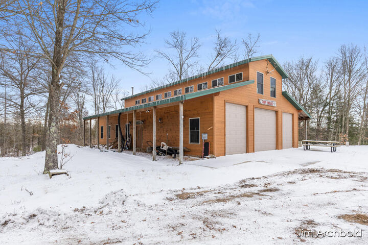 Property Photo:  1591 W Fruitvale Road  MI 49437 