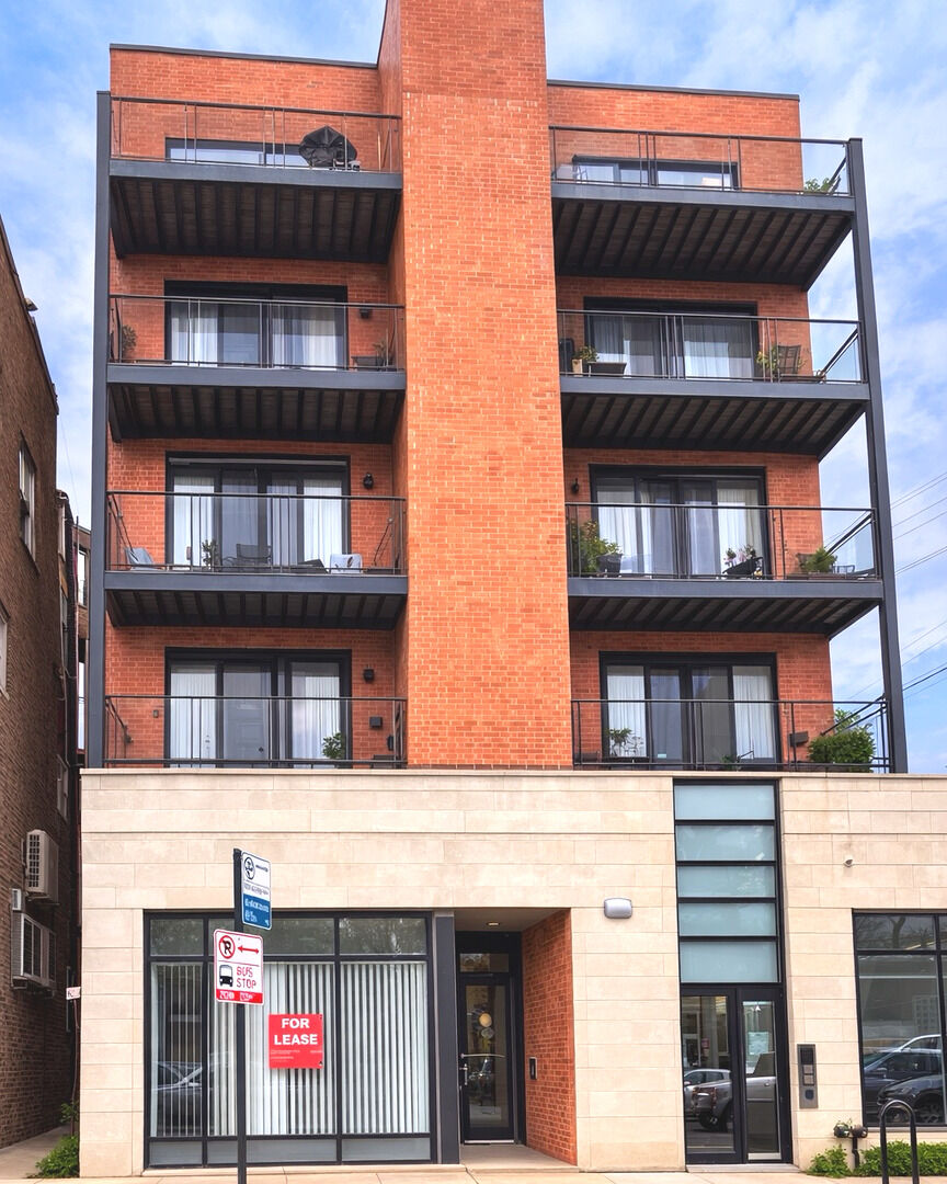 Property Photo:  214 W 31st Street 1E  IL 60616 