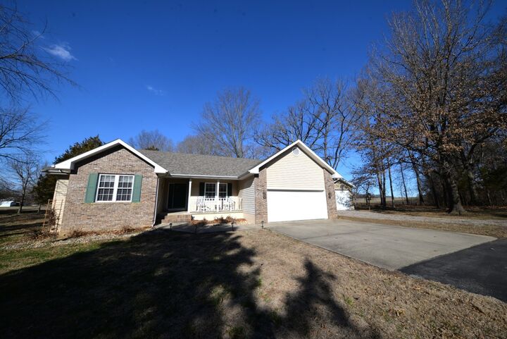 Property Photo: 14687 N Lost Lake Lane IL 62864