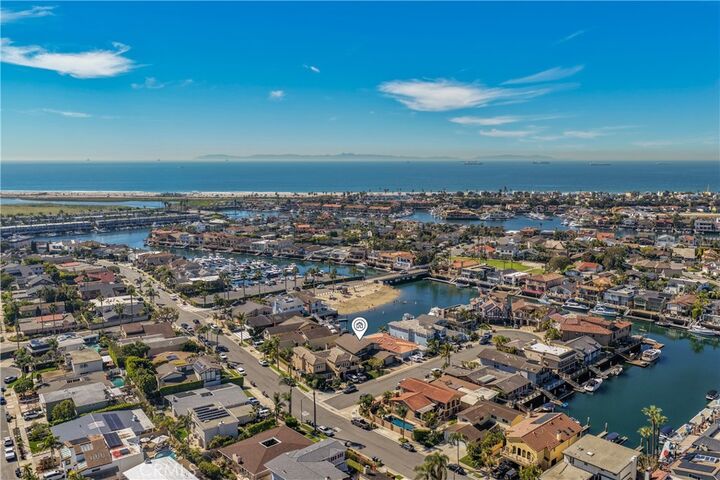 Property Photo:  4082 Diablo Circle  CA 92649 