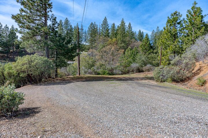 Property Photo:  5776 Prospector Lane  CA 95247 