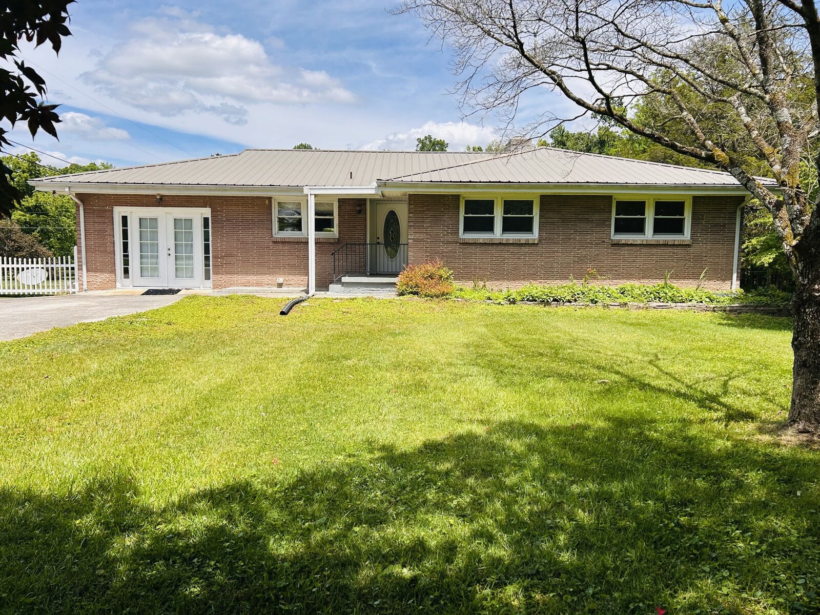 Property Photo:  1301 Sycamore Dr  TN 37355 
