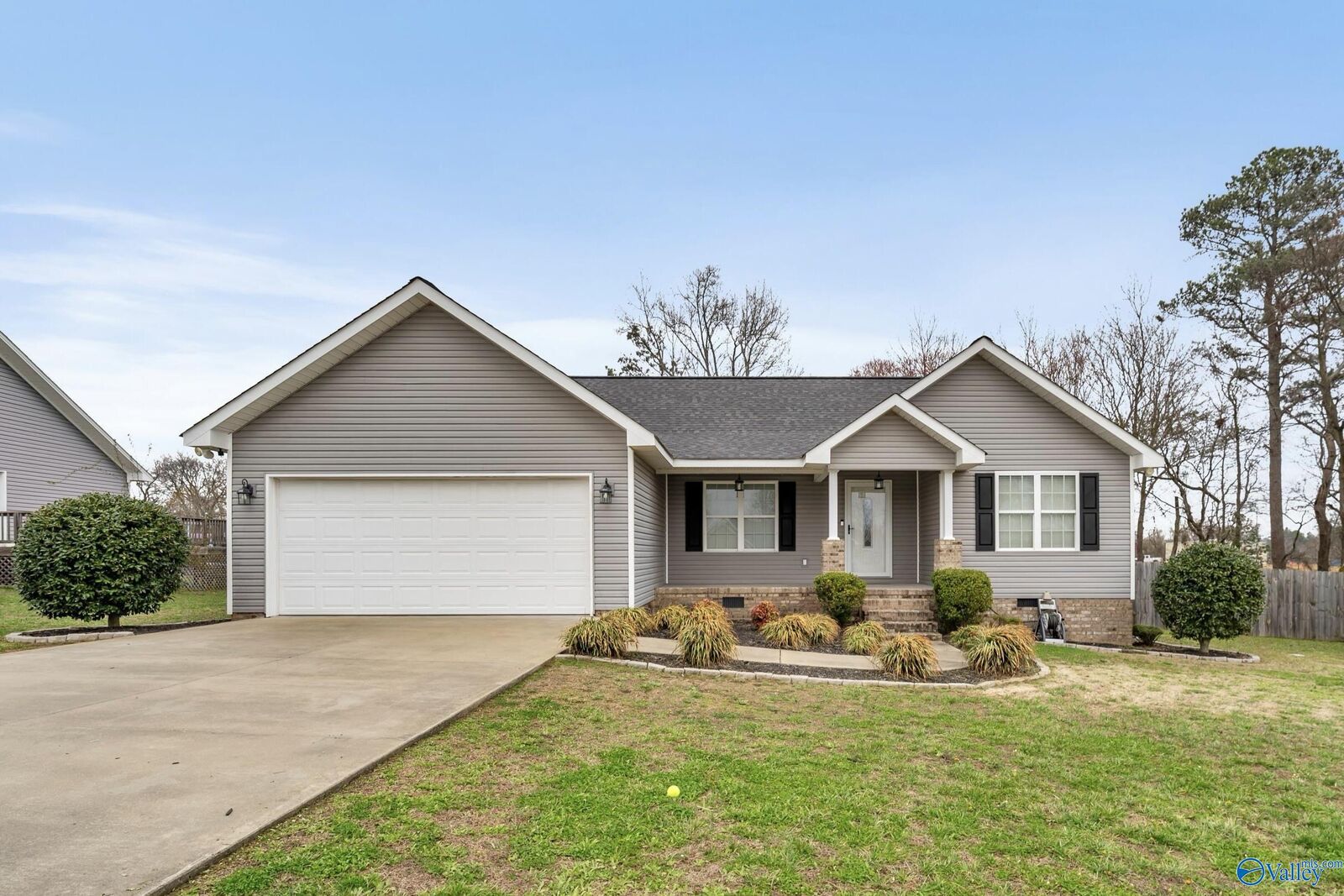 Property Photo:  193 Keef Avenue  AL 35986 