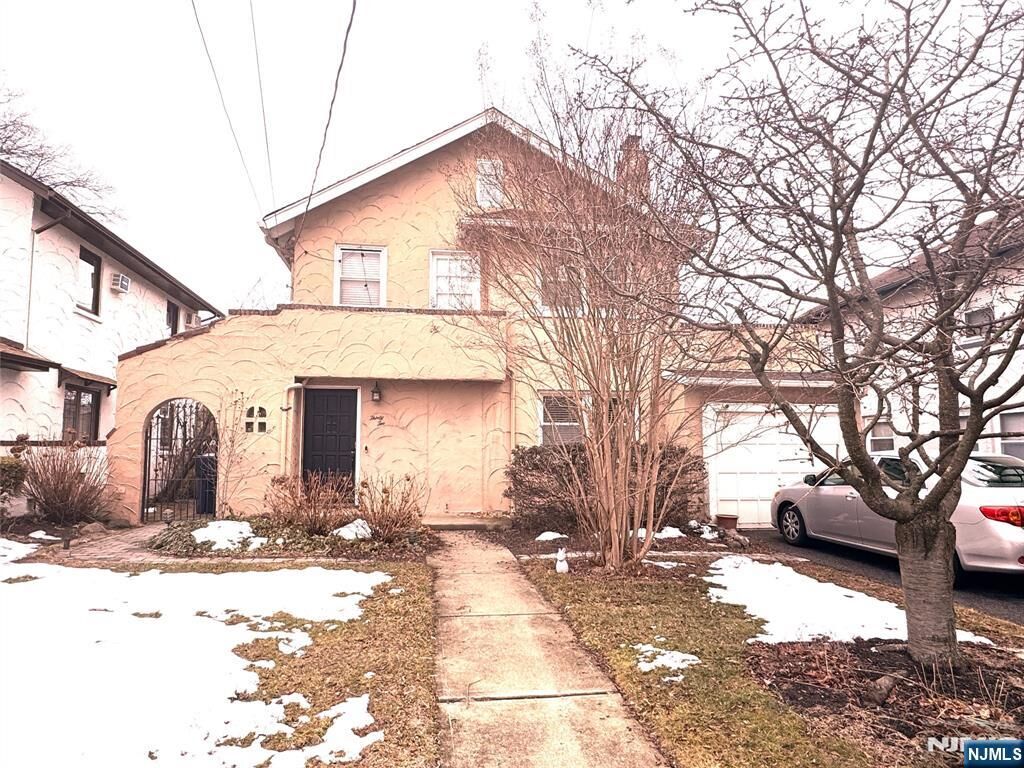 Property Photo:  32 Martin Terrace  NJ 07601 