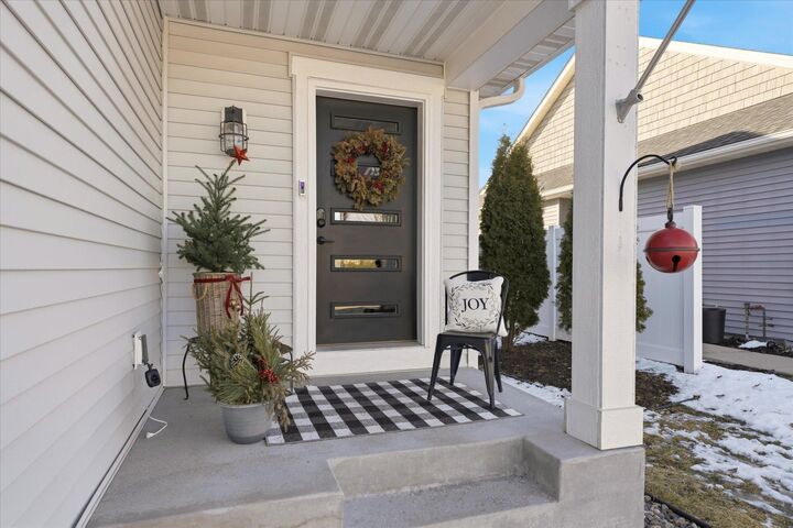 Property Photo:  10723 Knollwood Lane  MN 55129 