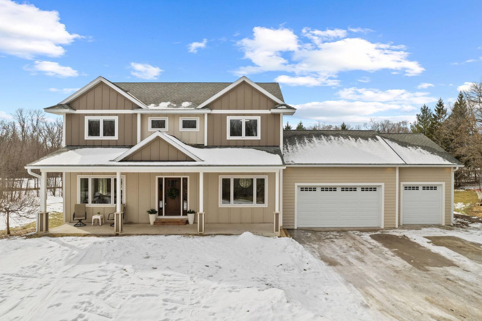 Property Photo:  543 60th Street NE  MN 55313 