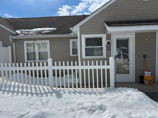 Property Photo: 1181 James St 1181 MA 01022