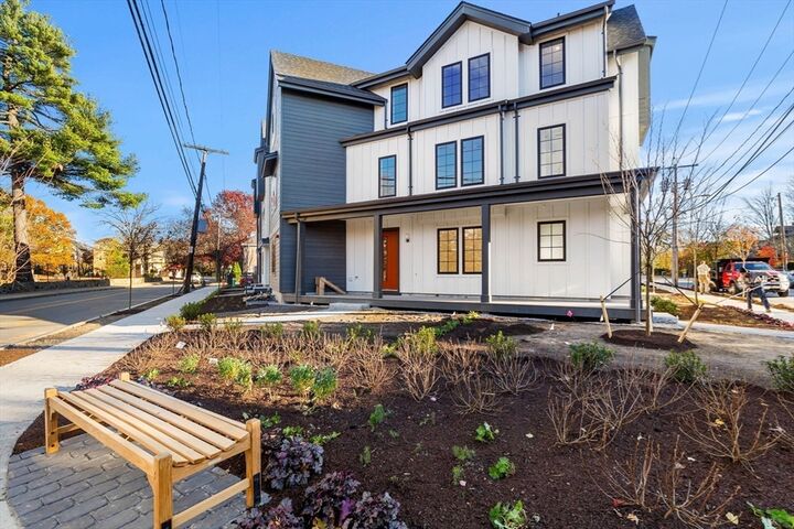 Property Photo:  6 Elm Street 6  MA 02465 