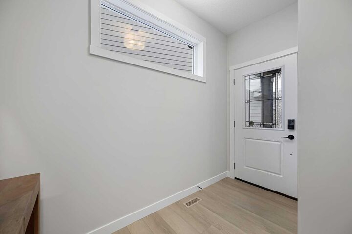 Property Photo:  86 Versant Rise SW  AB T2Y 0Z1 