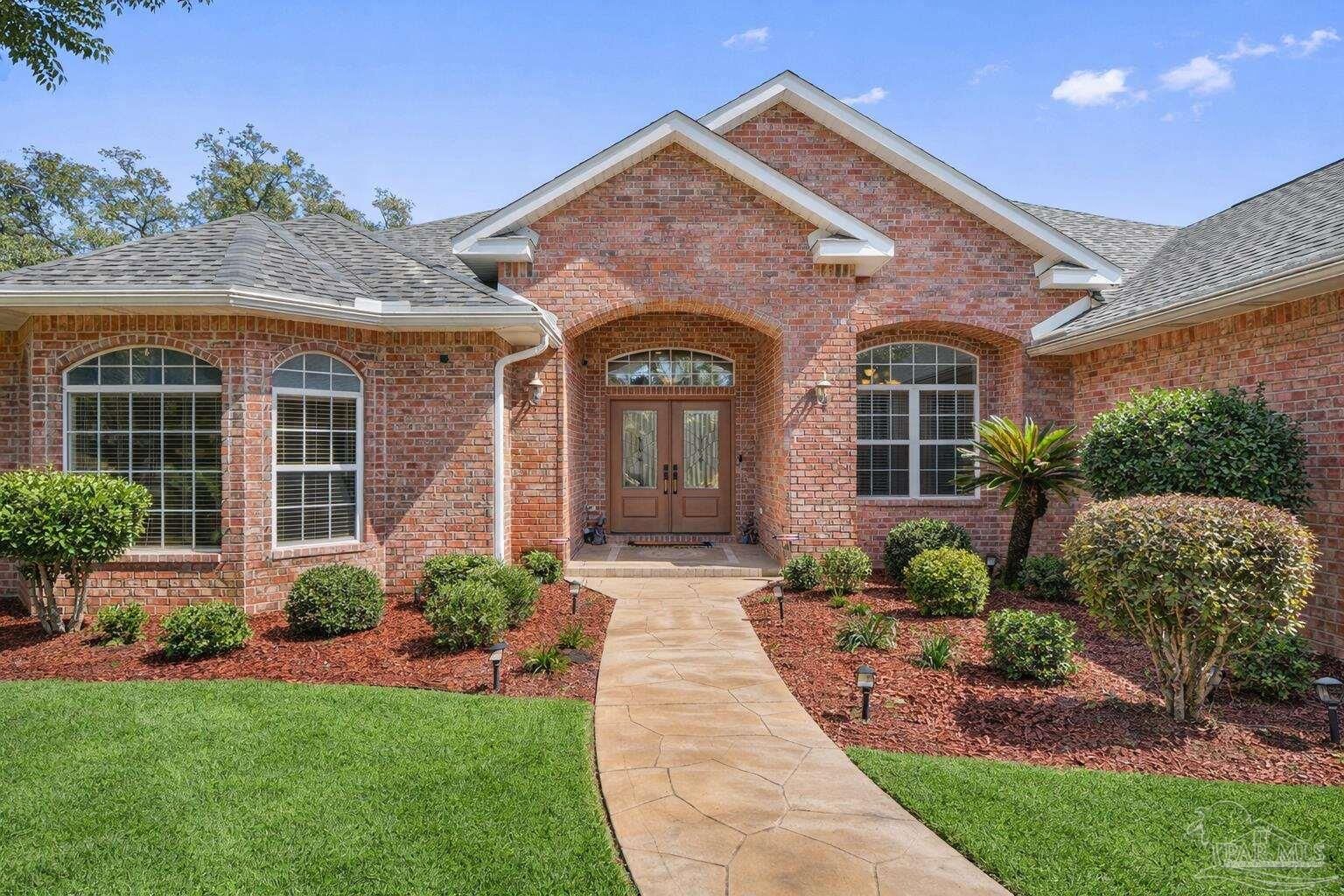 Property Photo:  2708 Muirfield Dr  FL 32566 