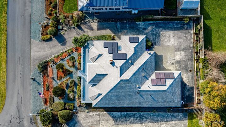 Property Photo:  802 NW  Krueger Street  WA 98239 