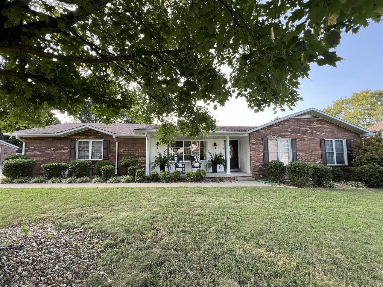 Property Photo:  305 Elmer Drive  KY 42261 
