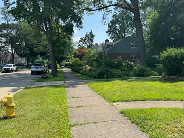 Property Photo:  426 S Waverly Street S  MI 48124 