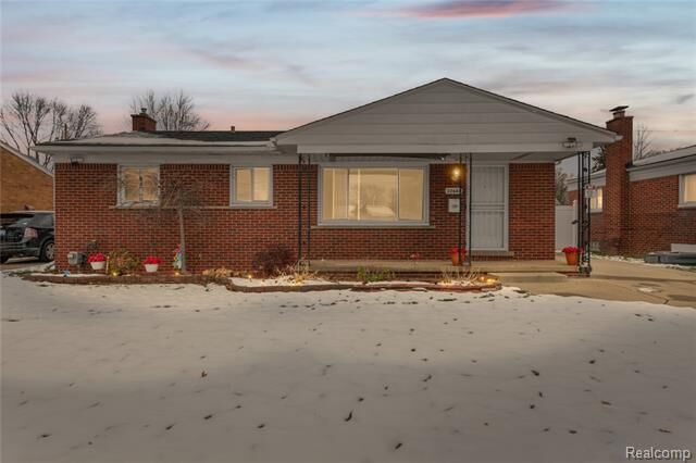 Property Photo:  22644 Hill Street  MI 48091 