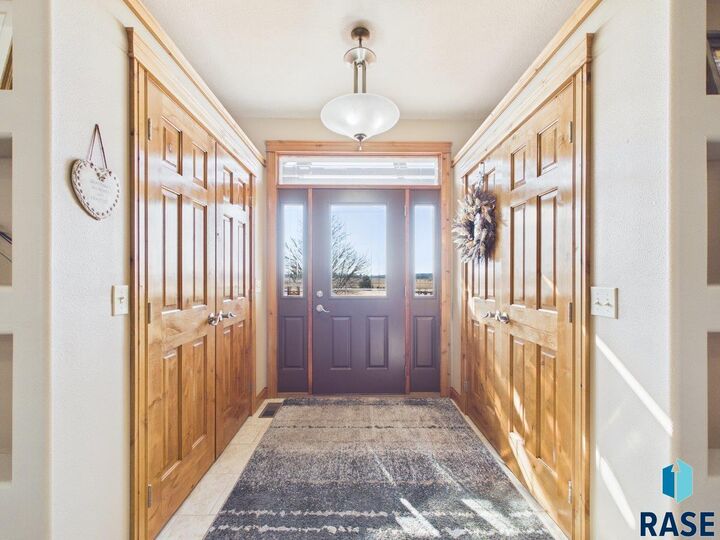 Property Photo: 48190 268th St SD 57005