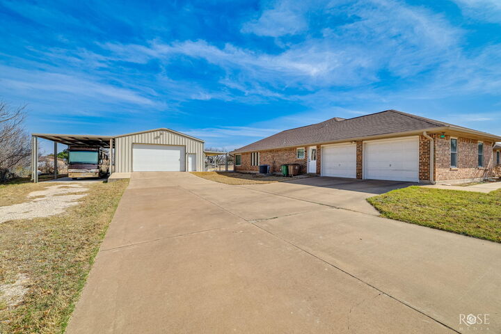Property Photo:  109 Bagpipe Road  TX 76901 