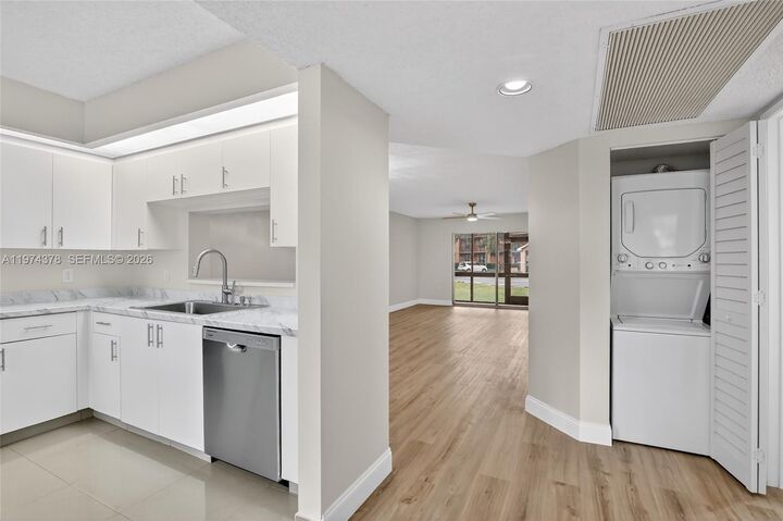 Property Photo: 701 SW 142nd Ave 113S FL 33027