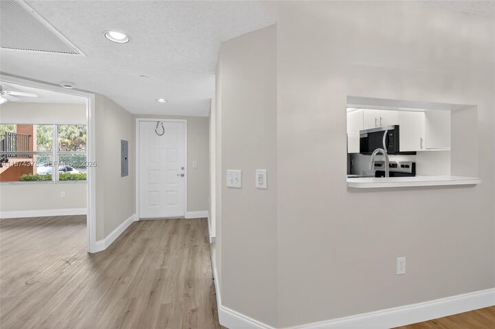 Property Photo:  701 SW 142nd Ave 113S  FL 33027 