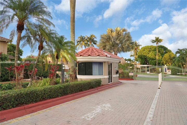 Property Photo:  2150 NW 100th Ave  FL 33024 