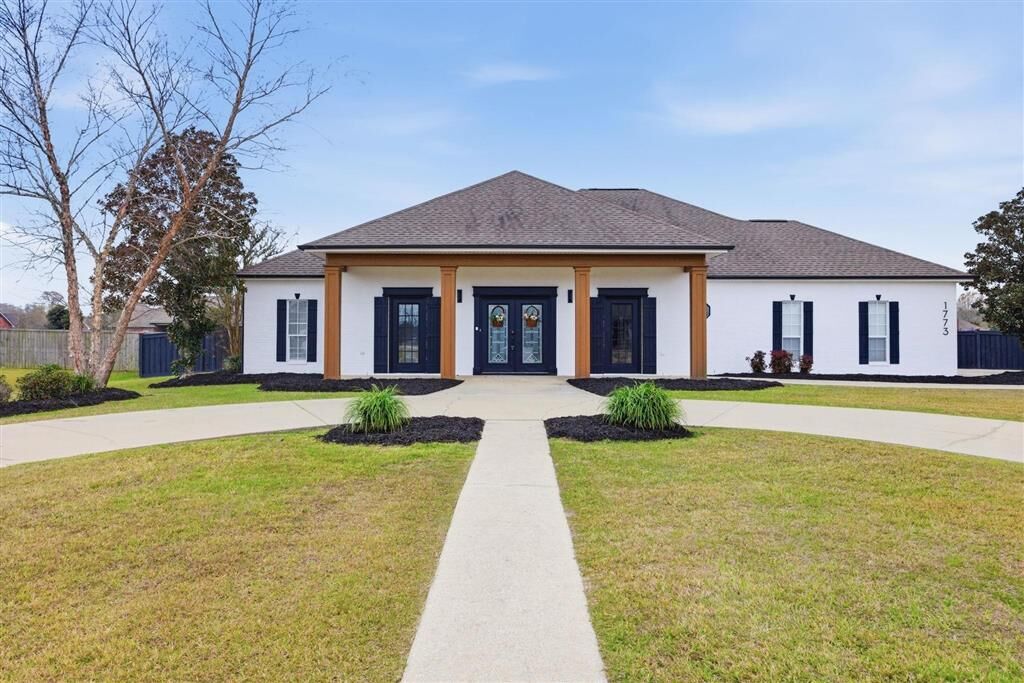 Property Photo:  1773 Jessica Drive  LA 70611 