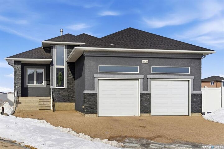 4822 Green View Crescent E — photo 1