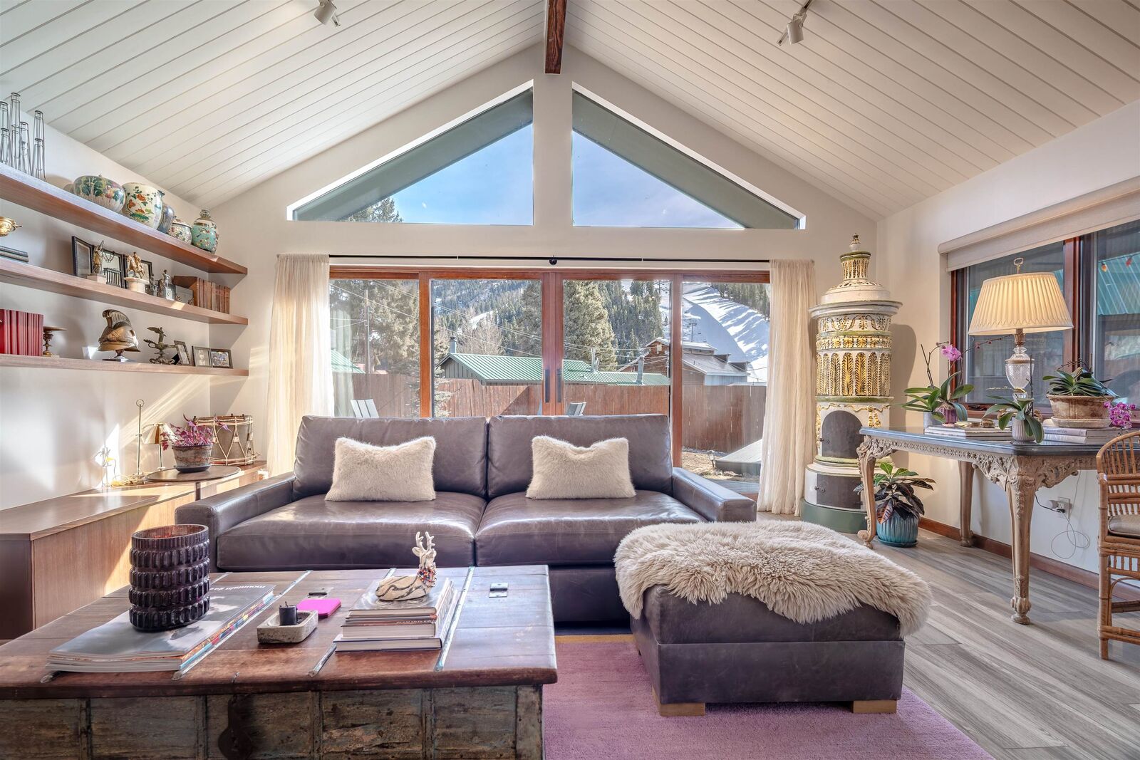 Property Photo:  413 High Street W  NM 87558 