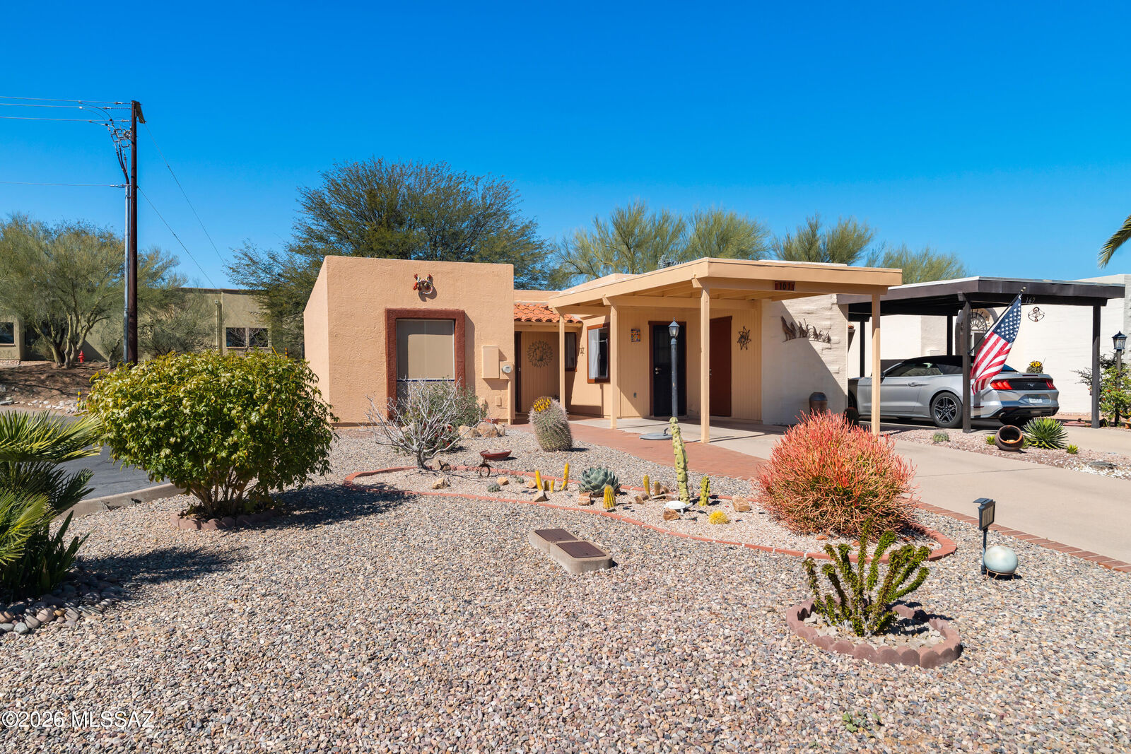 Property Photo: 161 N Calle Acuarela AZ 85614