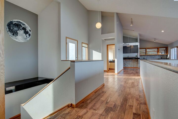 Property Photo: 600 W 26th Pl WA 99337