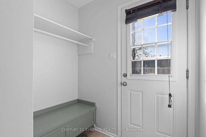 Property Photo:  1963 Fairglen Mews 22  ON K1B 5A5 