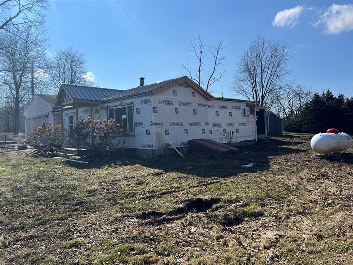Property Photo:  787 Greenfield Rd  PA 16137 