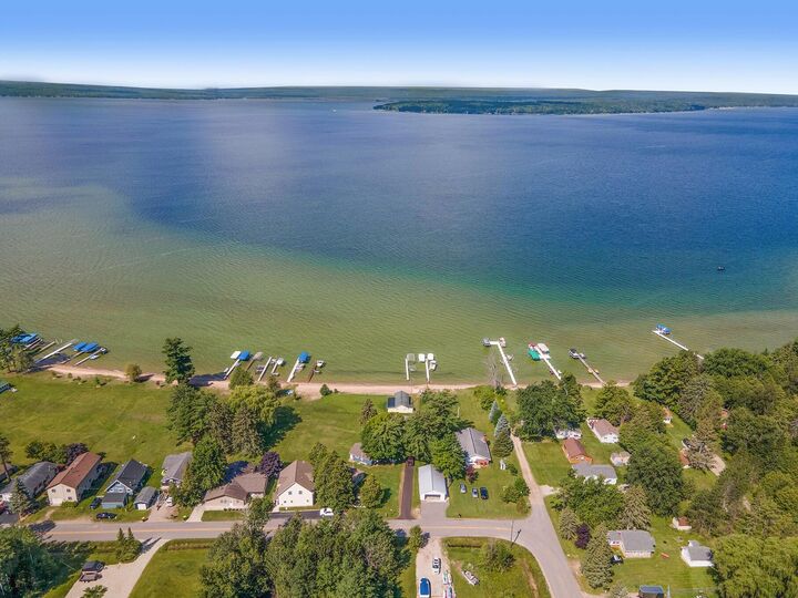Property Photo: 939 Stratford Lane MI 49749