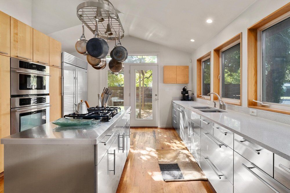 Property Photo:  3514 Bridle Path  TX 78703 