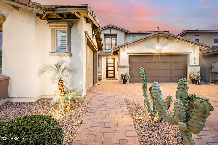 Property Photo:  1682 S Henry Lane  AZ 85295 