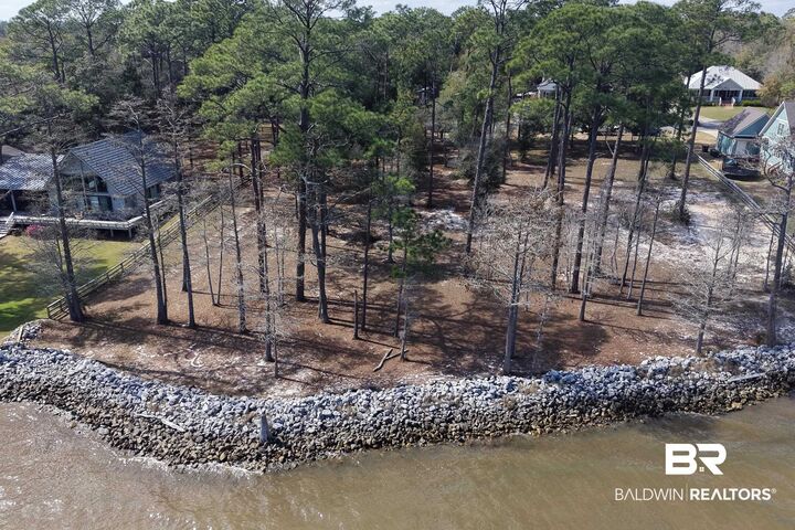 Property Photo:  Lot 8 Bayview Drive  AL 36549 