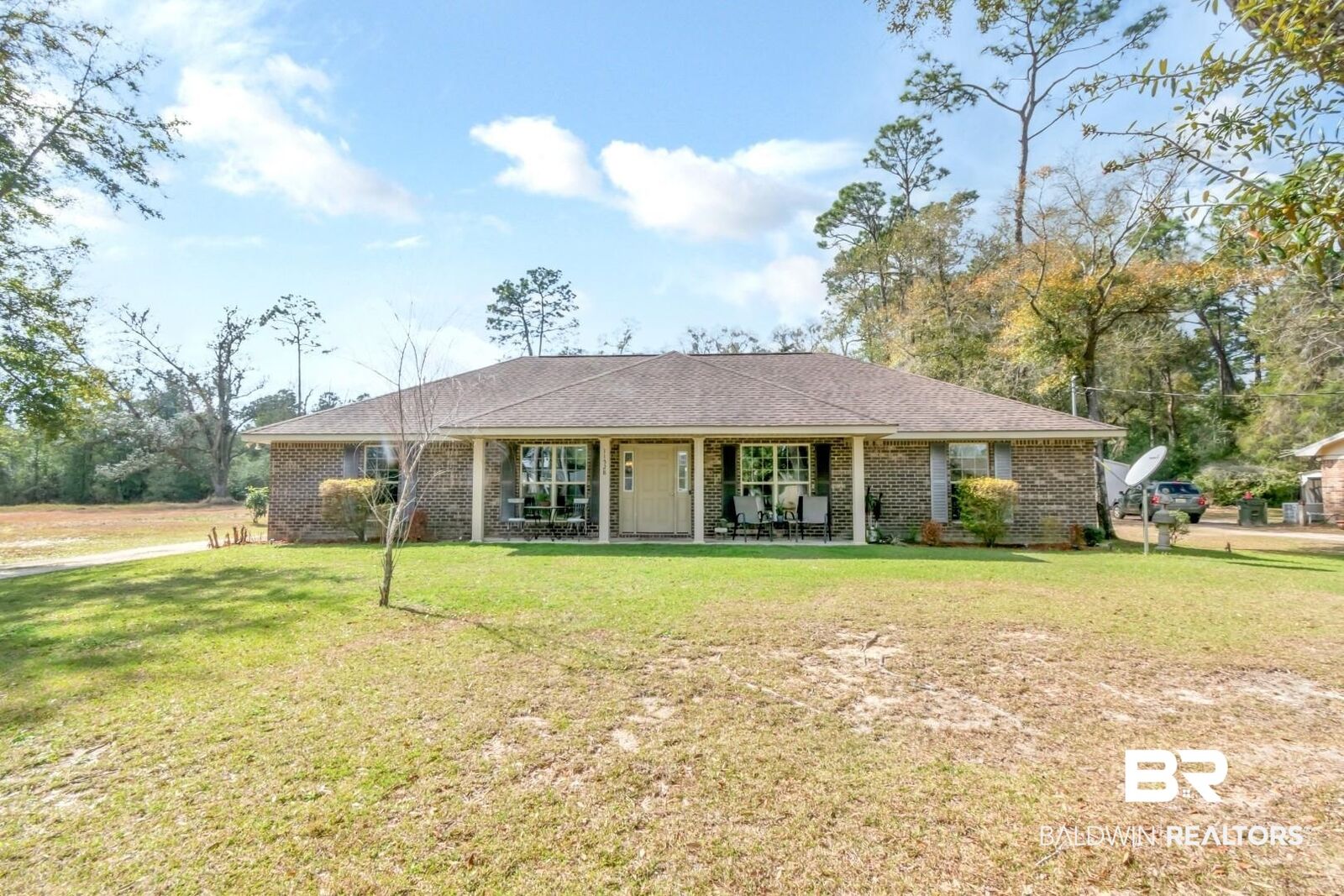 Property Photo: 11528 Mockingbird Lane AL 36532